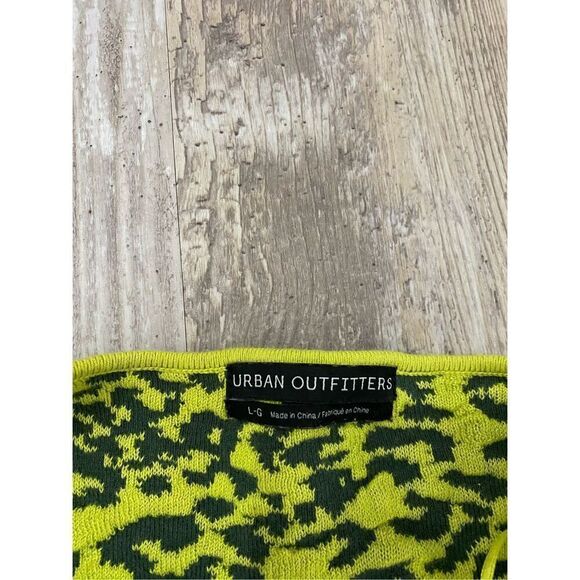 EUC Urban Outfitters Crop Top Tank Sz L - Picture 2 of 2